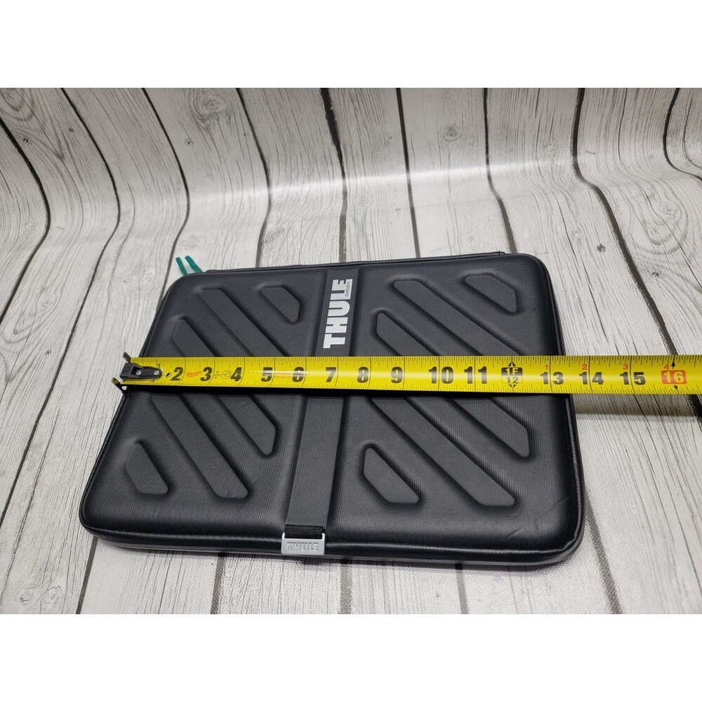 Thule Sweden Gauntlet 13x9.5 15 In Laptop Case Black Tablet sleeve zipper travel - Picture 11 of 12